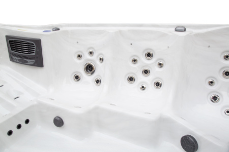 Гидромассажный спа бассейн NordicSpa Idun (Идун)